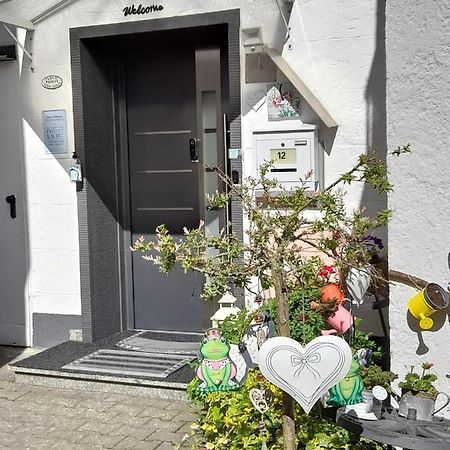 Ferienwohnung Mit Kleinem Garten Sonnenbuhl Bagian luar foto