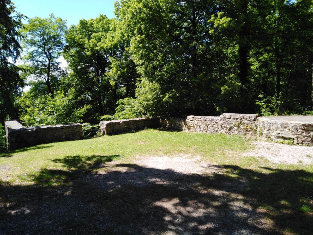Ferienwohnung Mit Kleinem Garten Sonnenbuhl Bagian luar foto