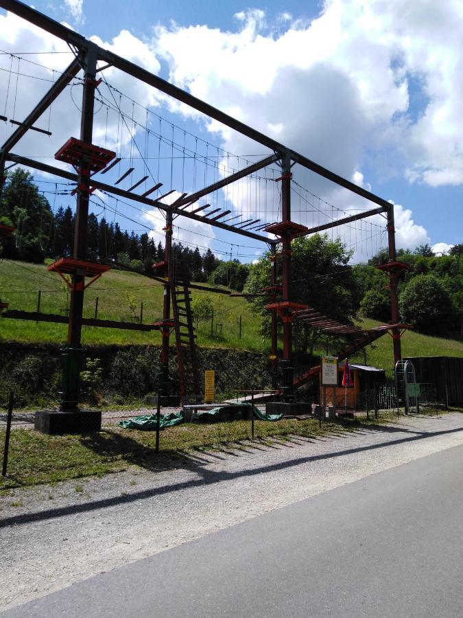 Ferienwohnung Mit Kleinem Garten Sonnenbuhl Bagian luar foto
