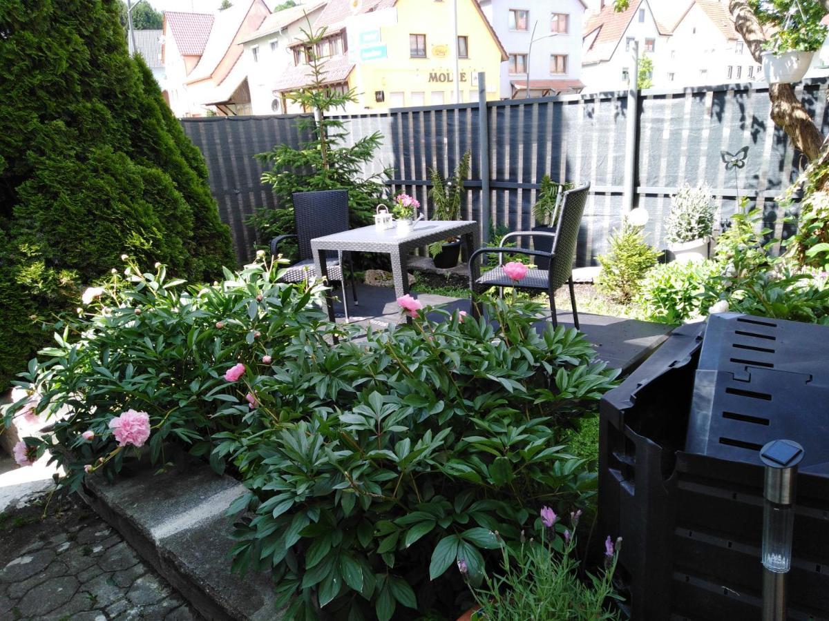 Ferienwohnung Mit Kleinem Garten Sonnenbuhl Bagian luar foto
