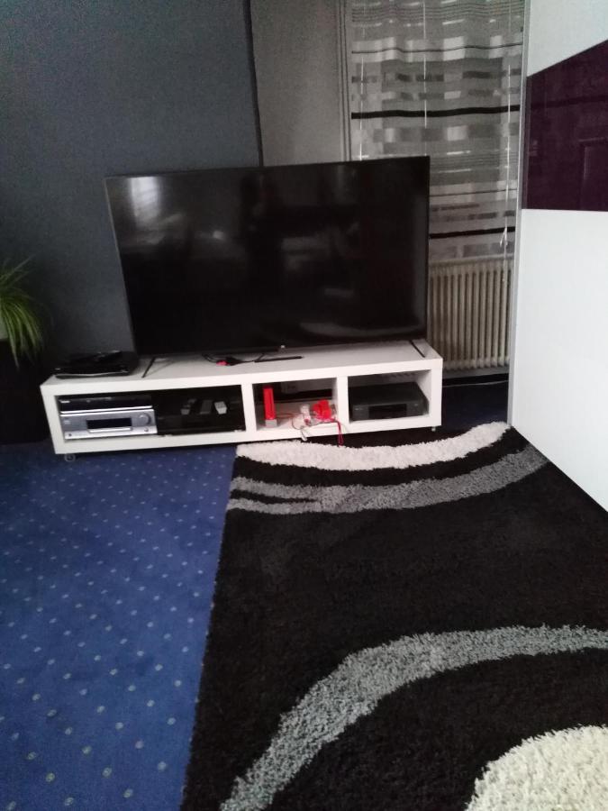 Ferienwohnung Mit Kleinem Garten Sonnenbuhl Bagian luar foto